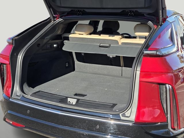 2025 Cadillac LYRIQ Luxury 3 - Photo 16