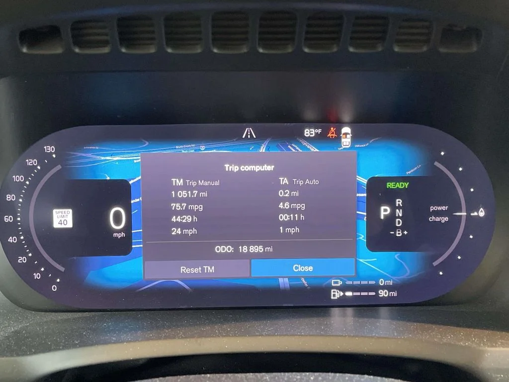 Certified Used 2024 Denim Blue Metallic Volvo T8 Plus 6 Passenger image 42