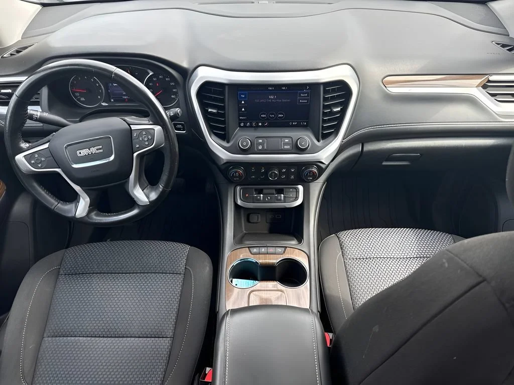 Used 2020 SUMMIT WHITE GMC SLE image 12