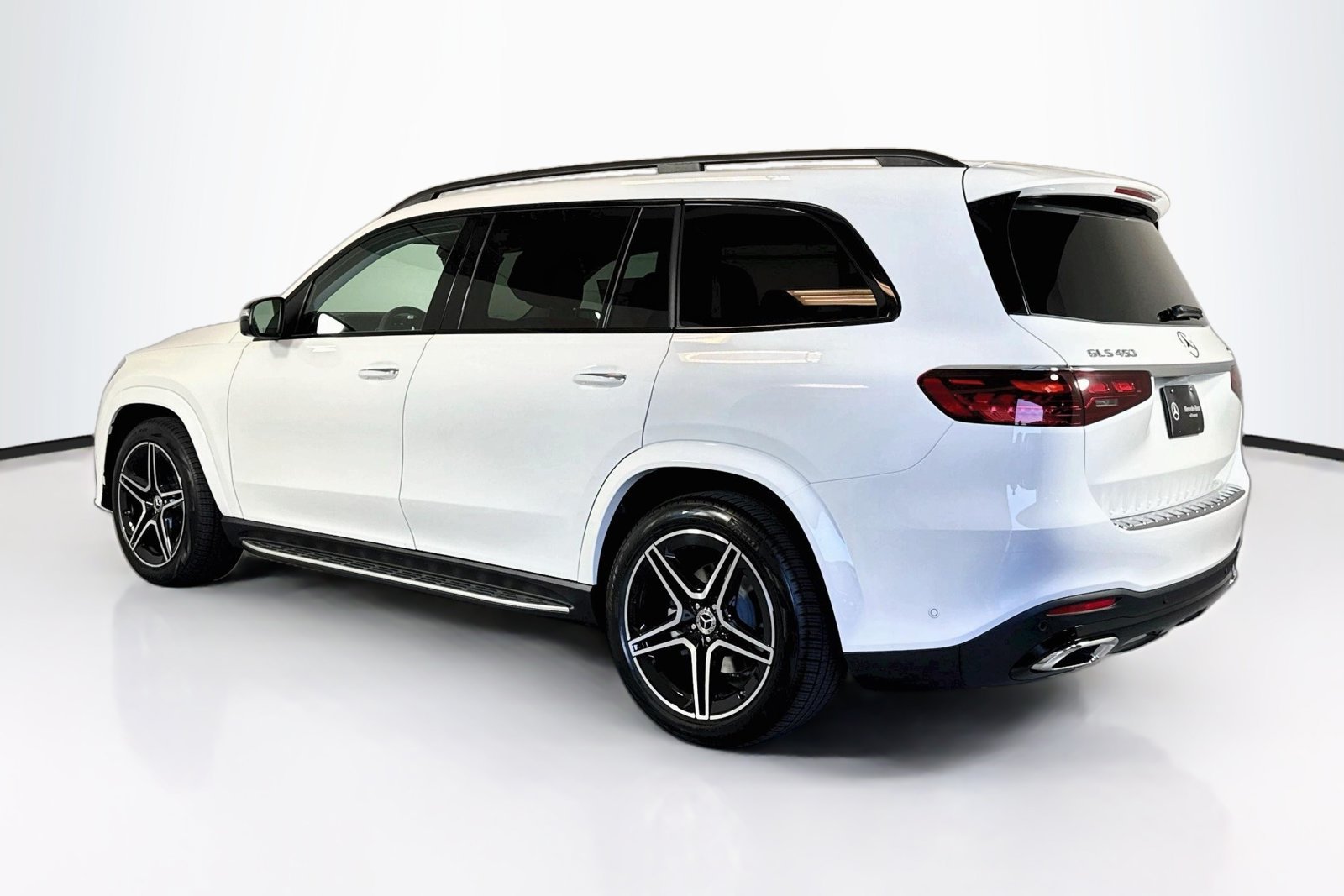 New 2026 Polar White Mercedes-Benz GLS 450 image 7