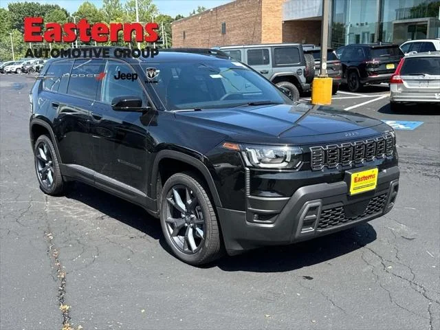 New 2026 Diamond Black Crystal Pearl-Coat Exterior Paint Jeep 85th Anniversary image 4