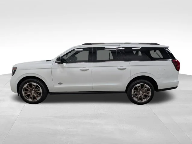 New 2027 Star White Metallic Tri-Coat Ford MAX King Ranch® image 34