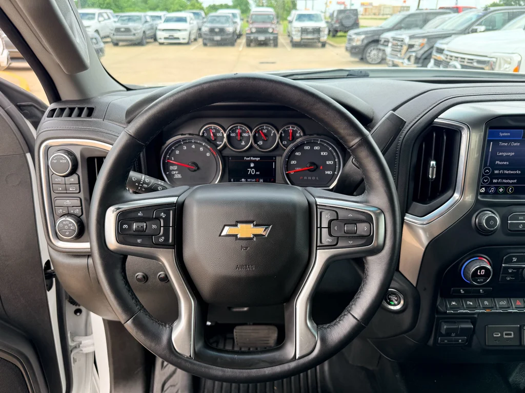 Used 2021 Summit White Chevrolet LT image 17