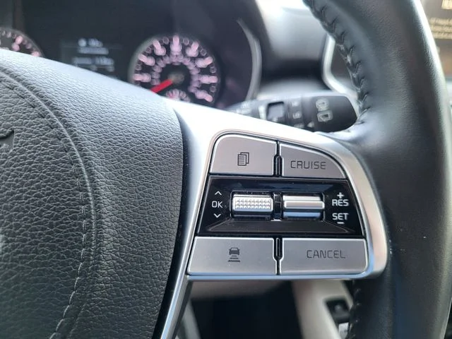 Used 2020 White Kia S image 22