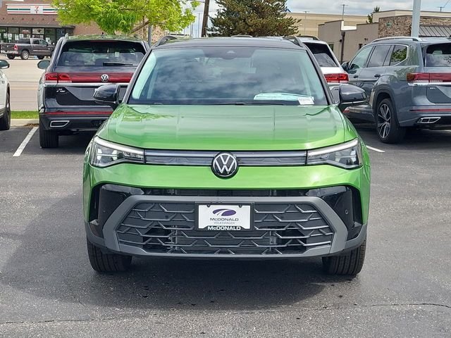 New 2026 Green Volkswagen 1.5T SE Black image 3