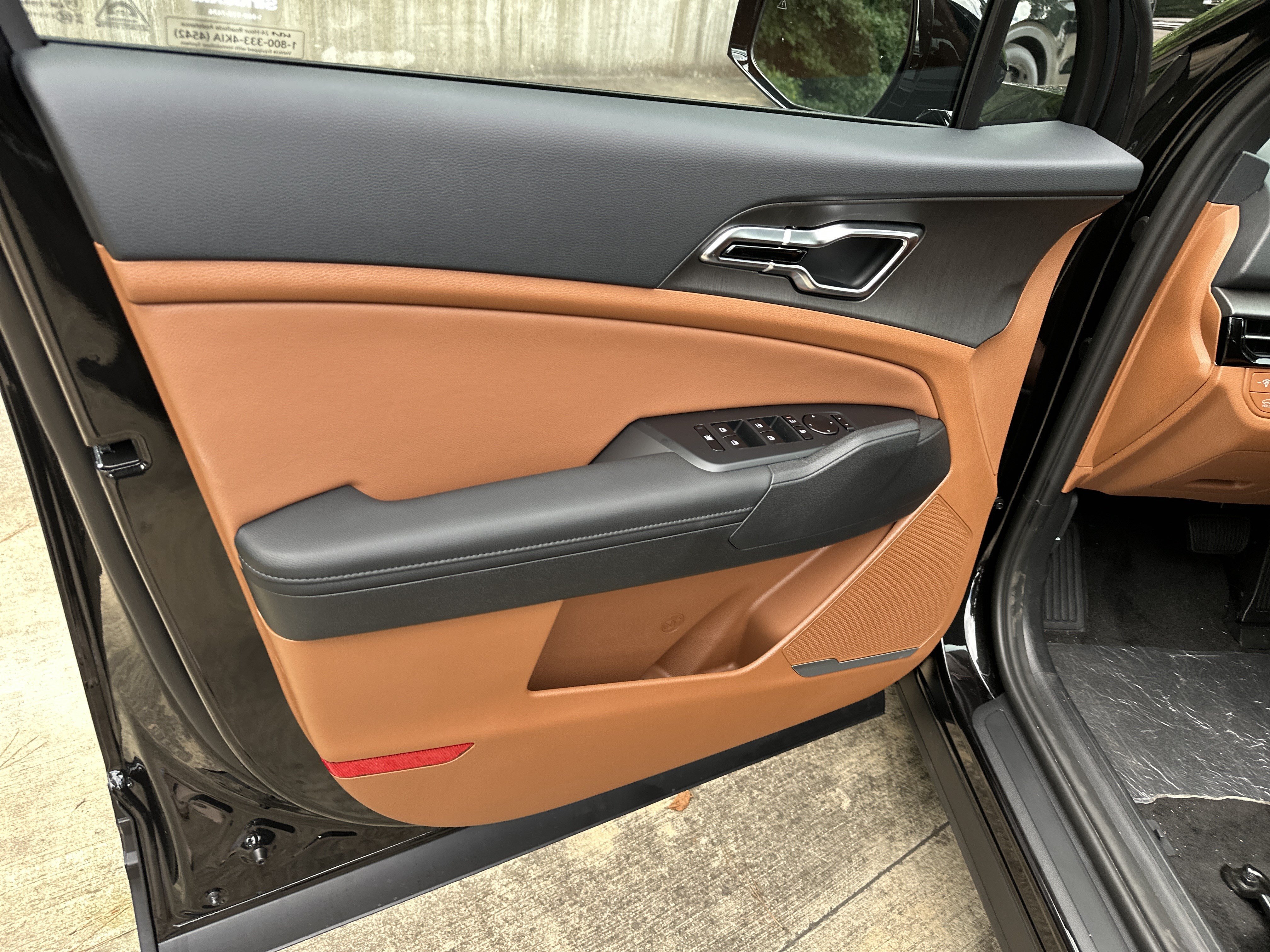 New 2027 Fusion Black Kia X-Line image 11