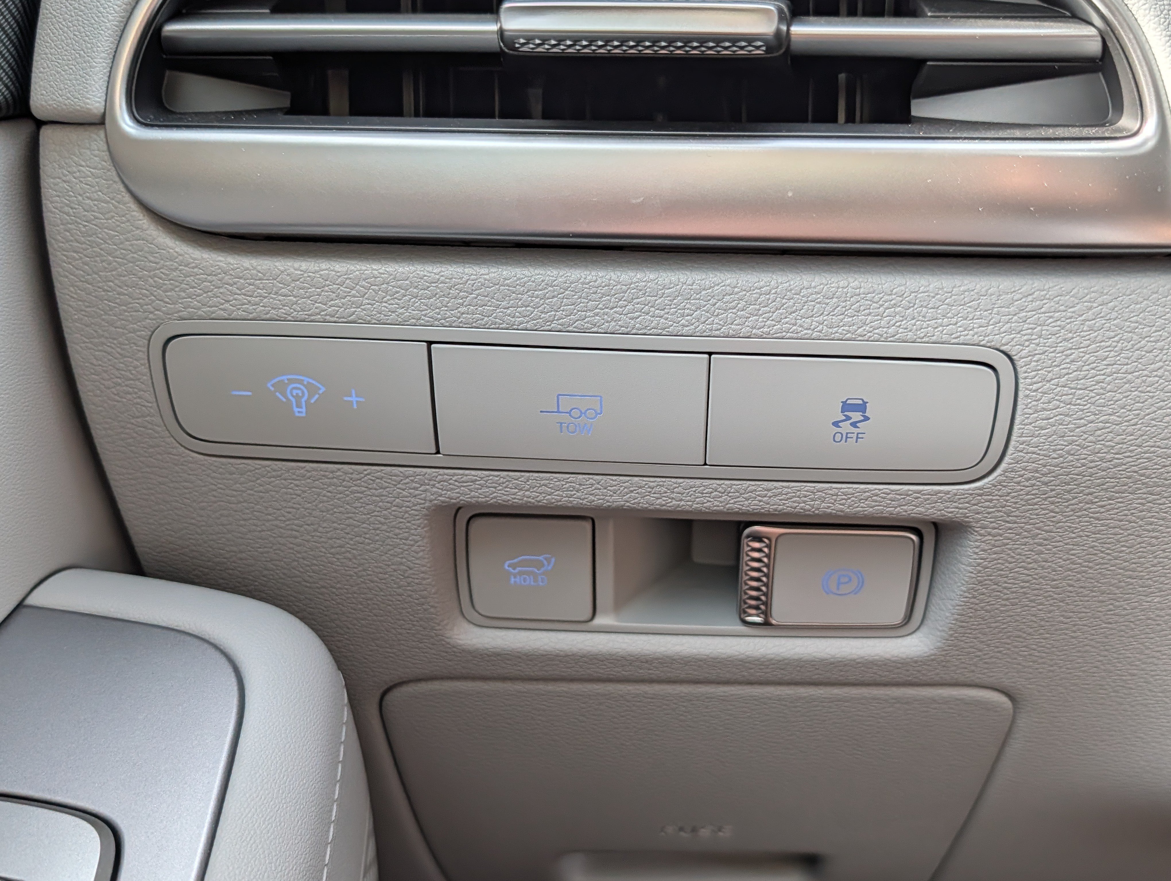 Certified Used 2025 Typhoon Silver Hyundai SEL image 26