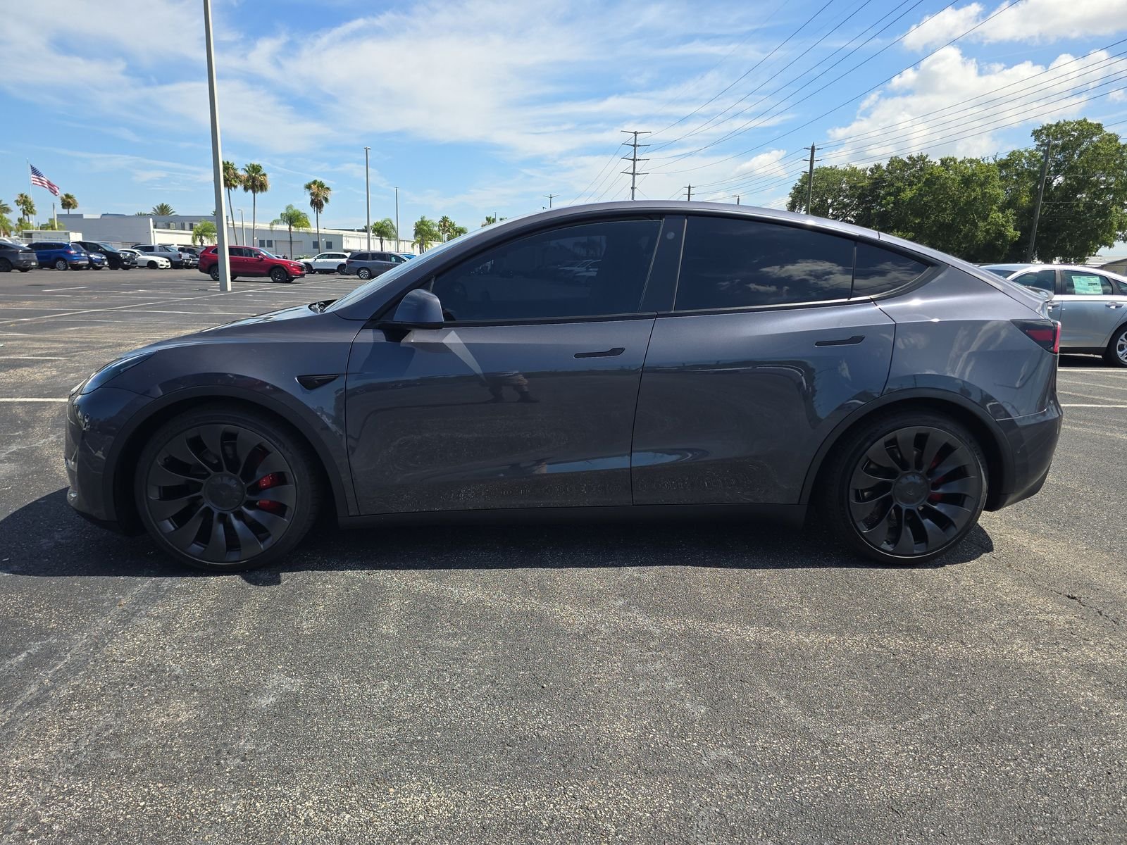 Used 2022  Tesla Performance image 6