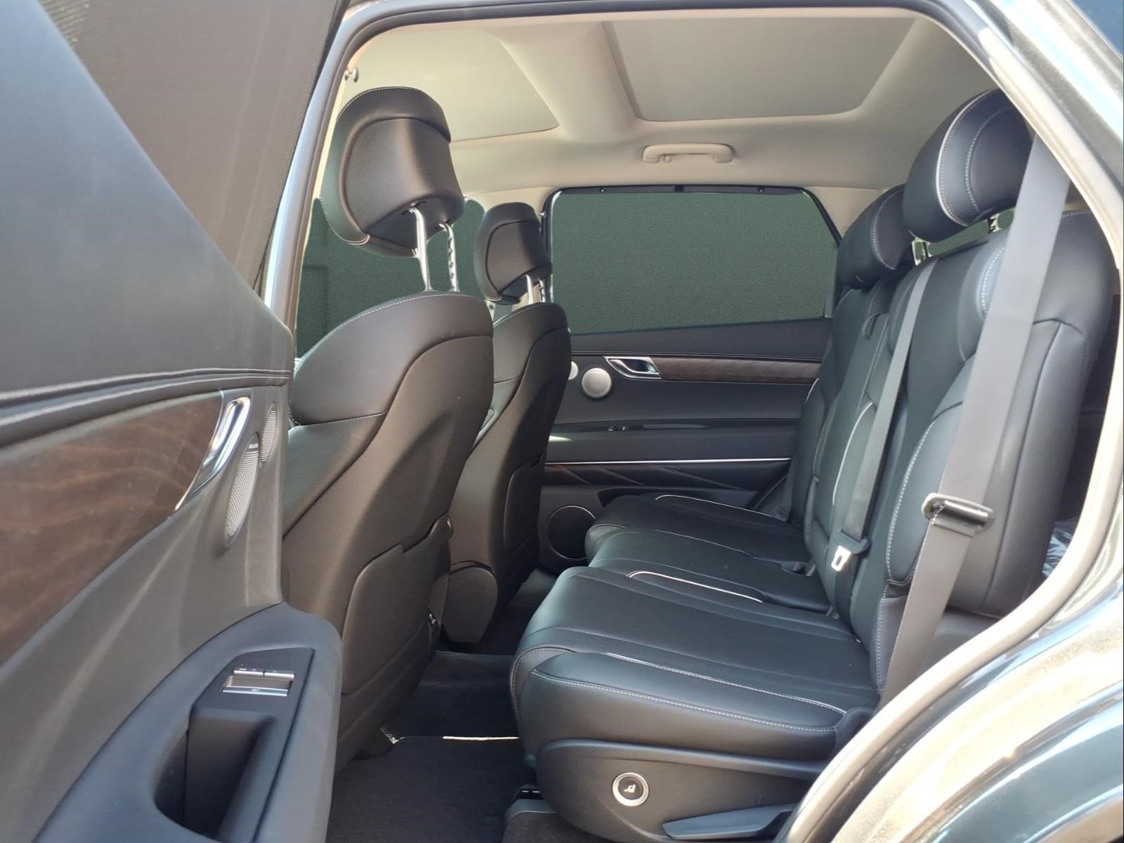 New 2027 Gray Genesis 2.5T Prestige image 10
