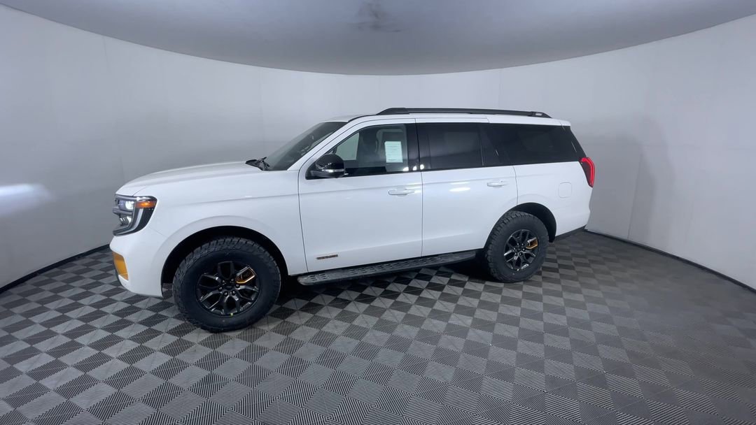 New 2026 Star White Metallic Tri-Coat Ford Tremor image 4