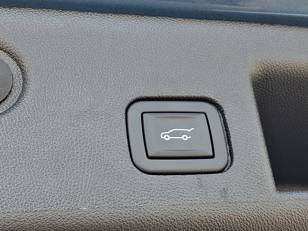 Certified Used 2024 Lakeshore Blue Metallic Chevrolet LT image 31