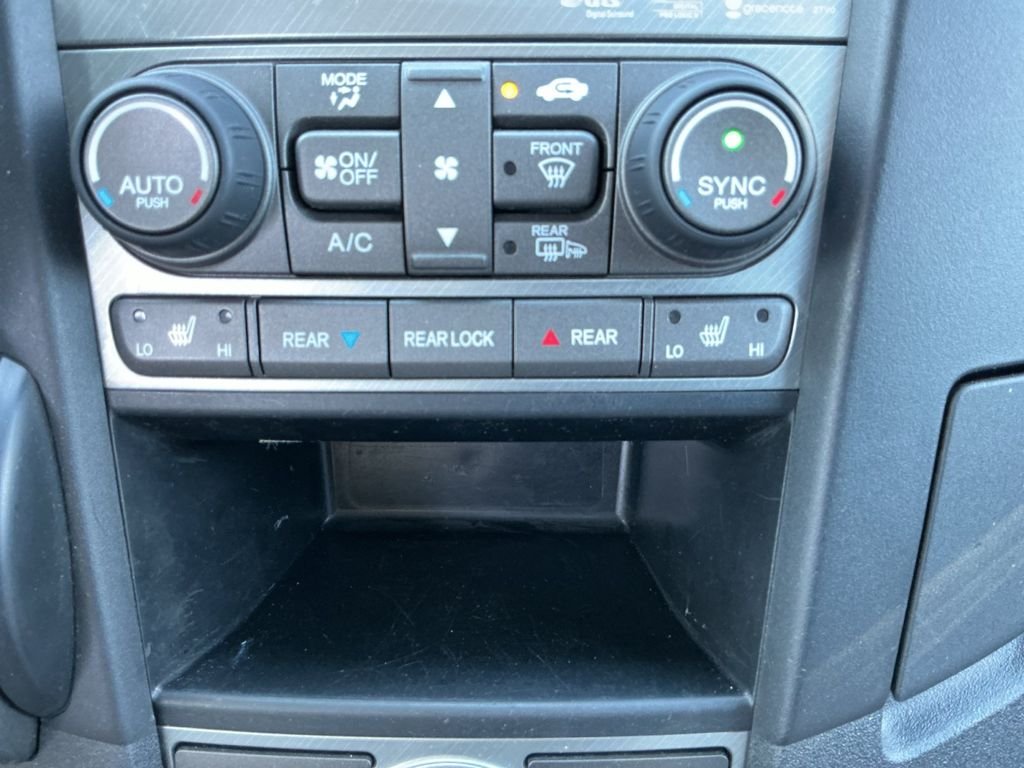Used 2013 White Honda Touring image 17