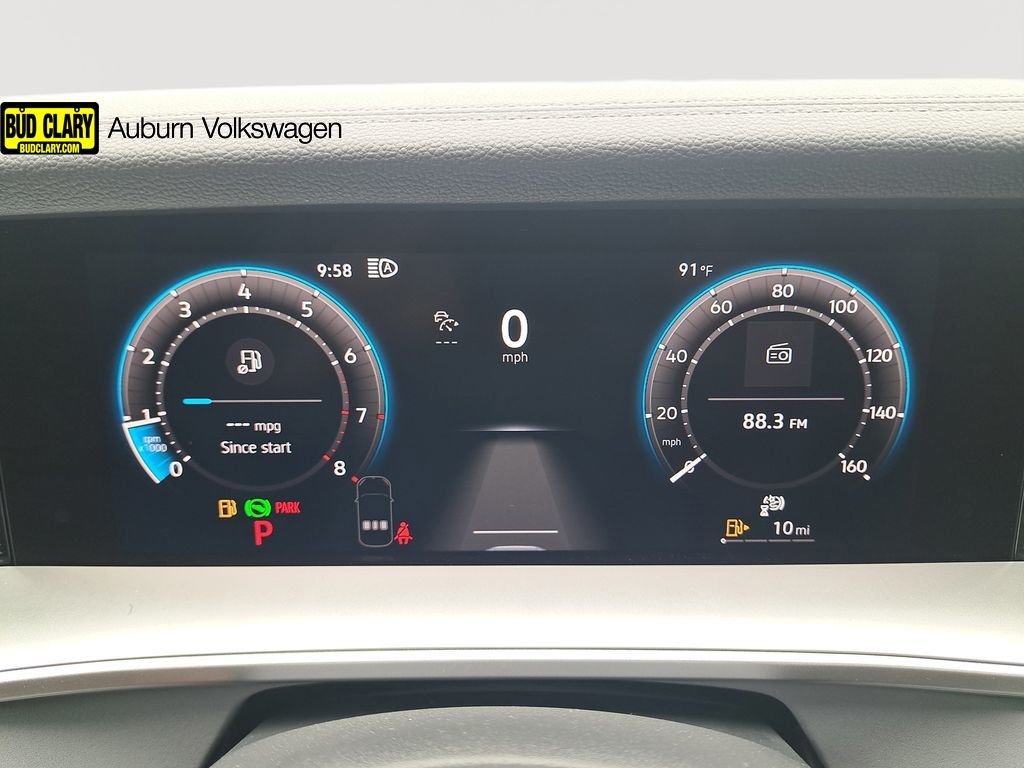 2025 Volkswagen Tiguan SE - Photo 21