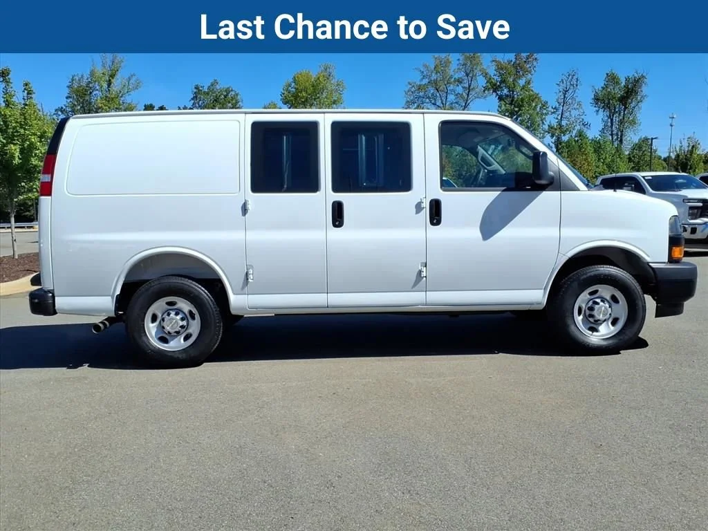 2025 Chevrolet Express Cargo Work Van - Photo 23