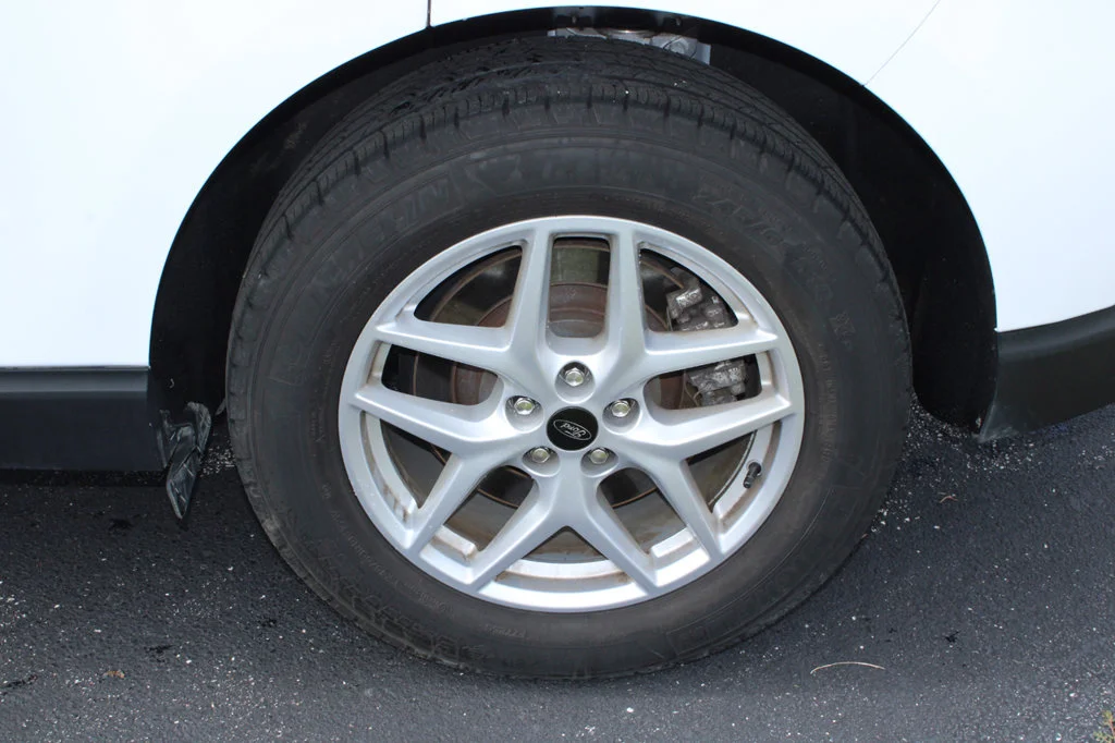 Certified Used 2024 Oxford White Ford SEL image 7