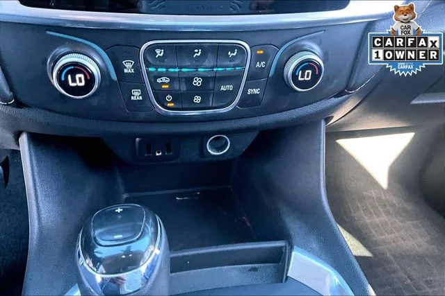 Used 2019 Summit White Chevrolet LS image 32