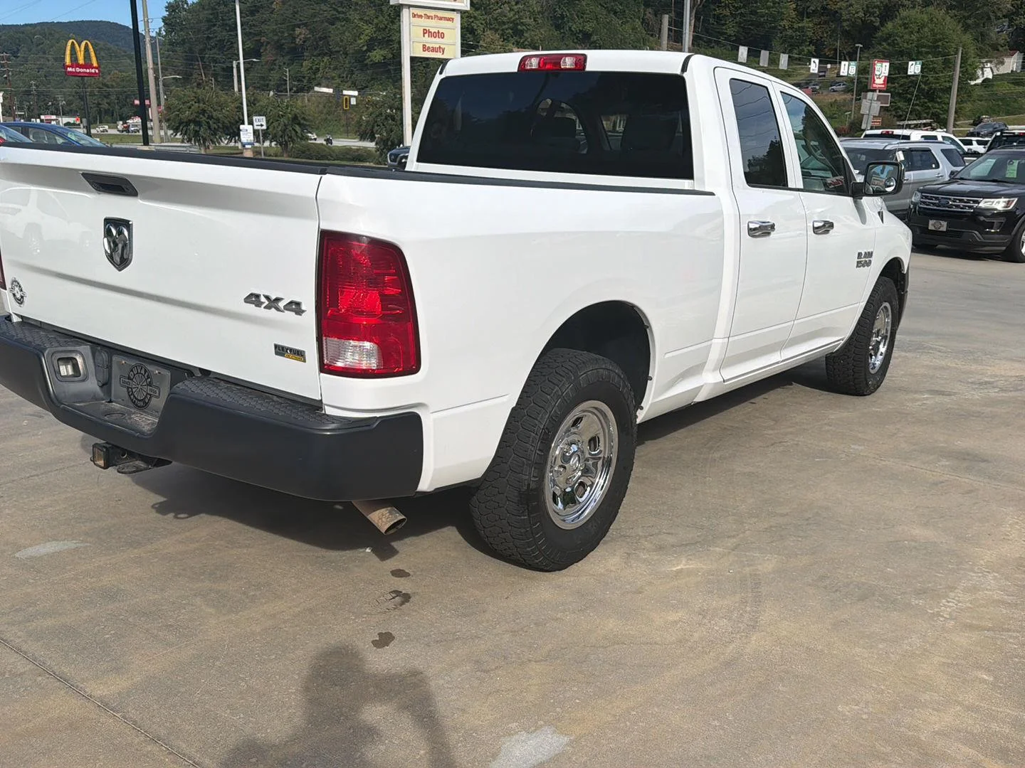 Used 2017 Bright White Clearcoat Ram Tradesman image 3
