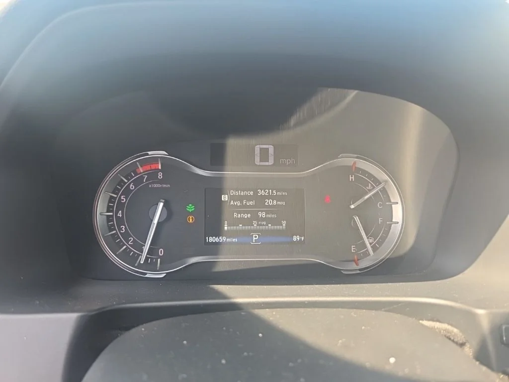 Used 2017  Honda Touring image 16