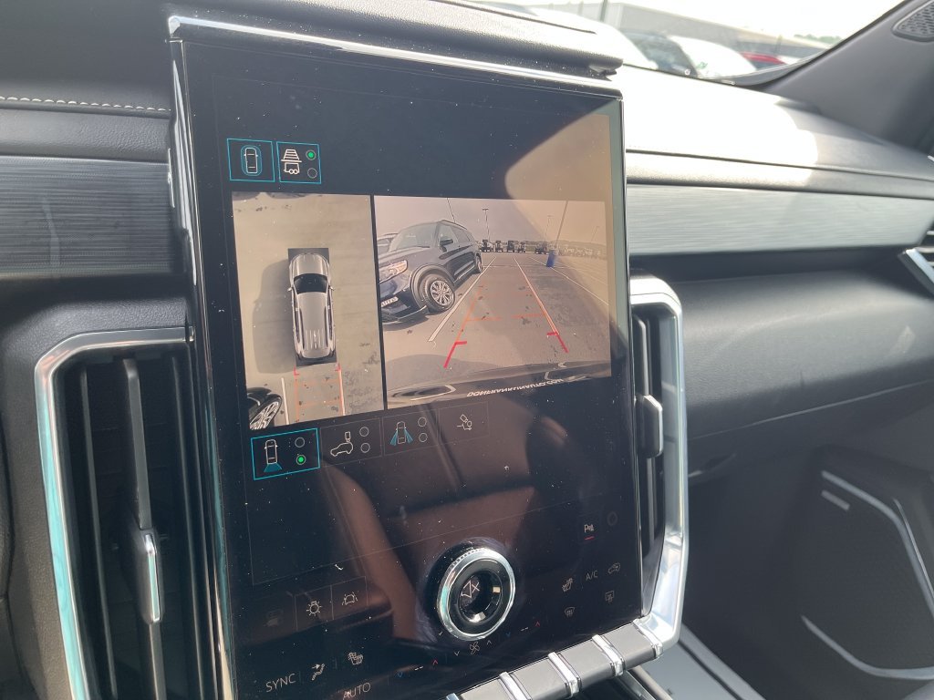 Used 2026 Black GMC Elevation image 18