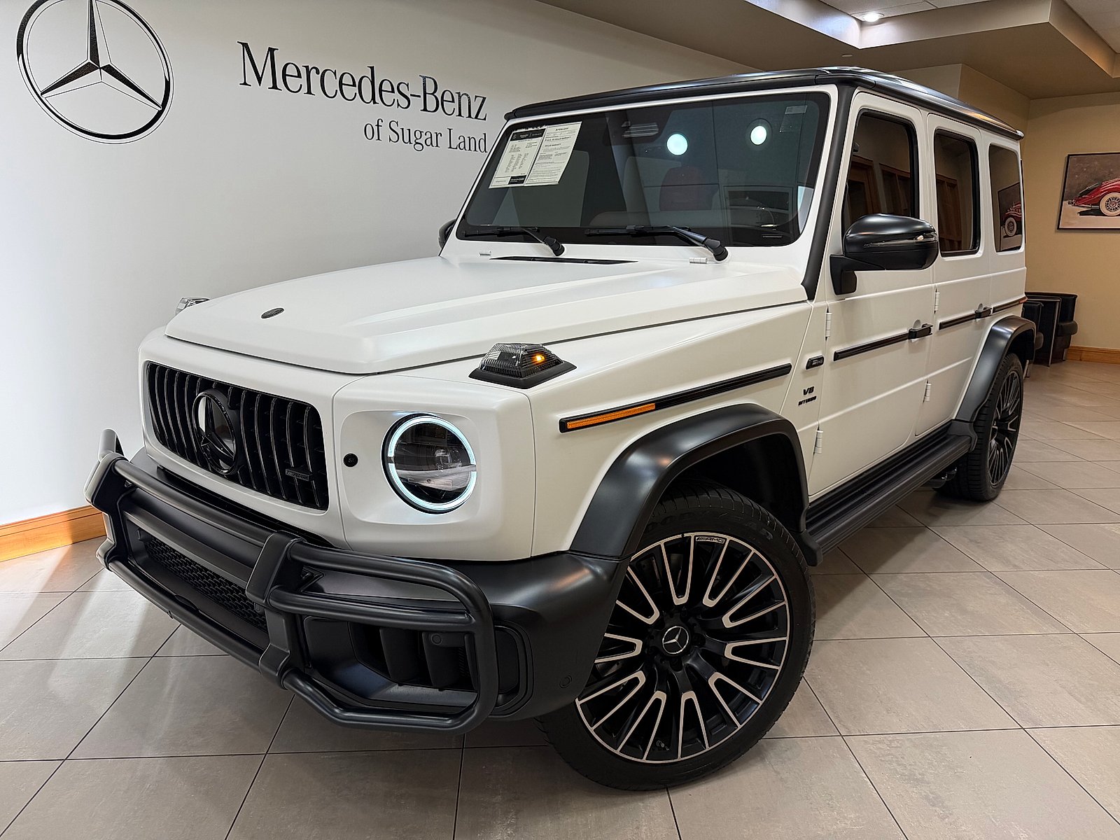 Certified Used 2025 MANUFAKTUR Moonlight White Magno Mercedes-Benz  image 1