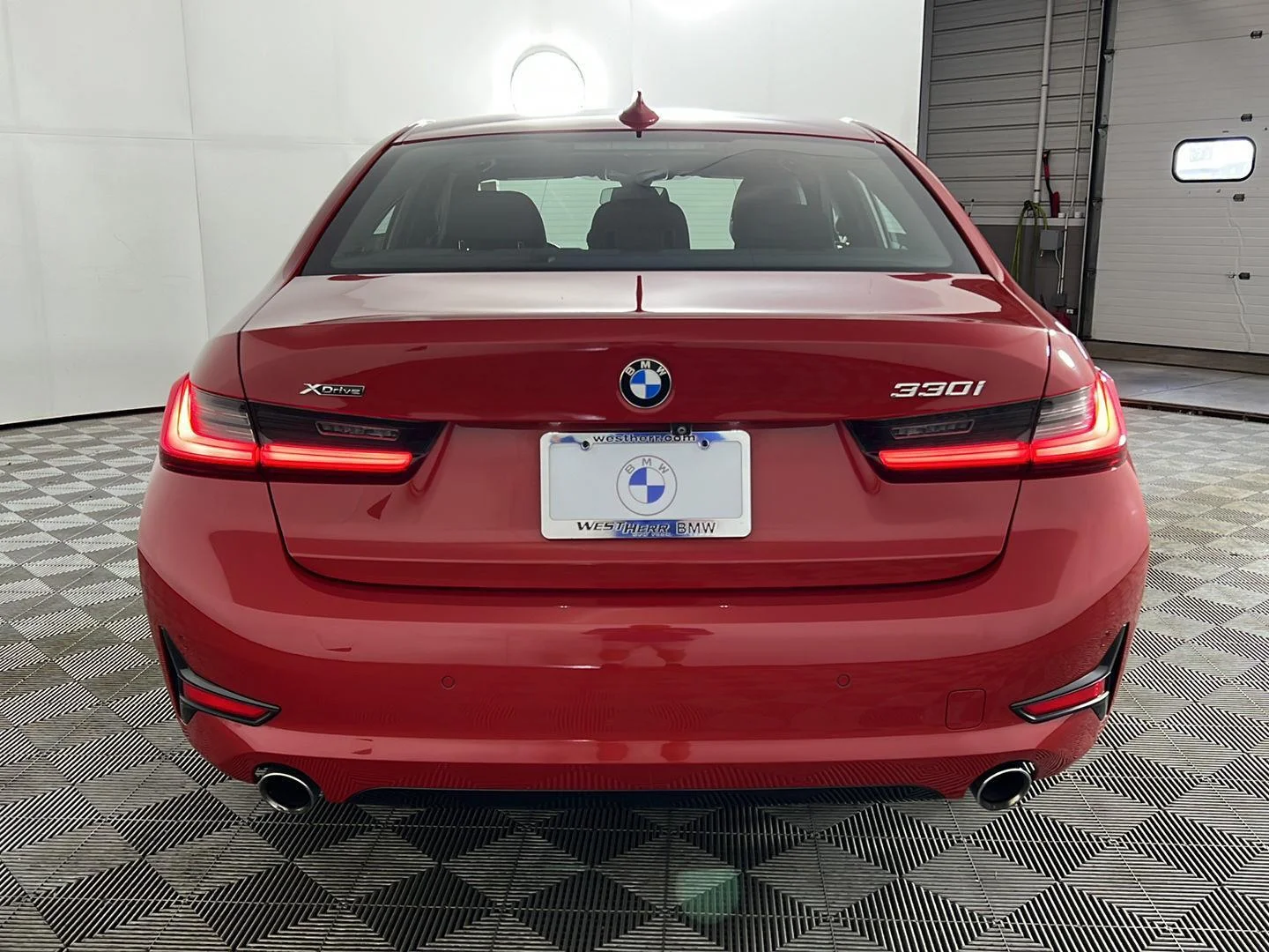 Used 2019 Melbourne Red Metallic BMW 330i xDrive image 6