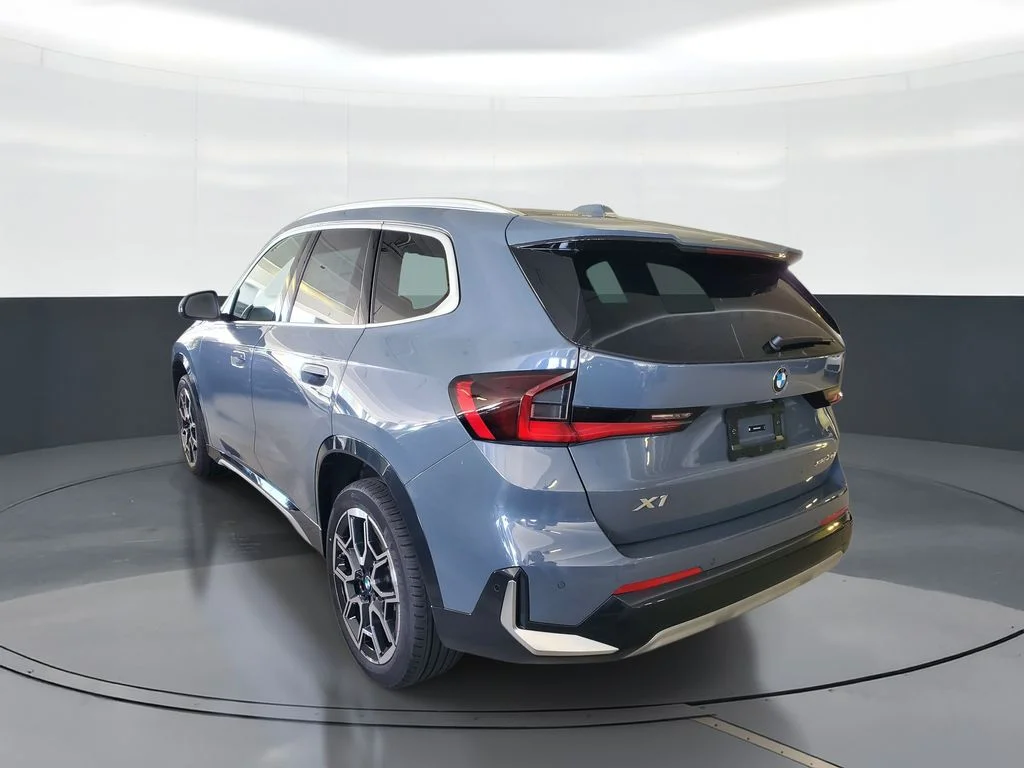 New 2026 Gray BMW xDrive28i image 4