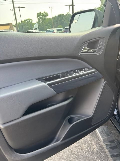 Used 2021 BLACK Chevrolet 4WD Z71 image 13