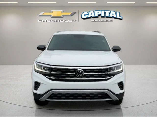 Used 2023 White Volkswagen 3.6L V6 SE w/Technology image 8