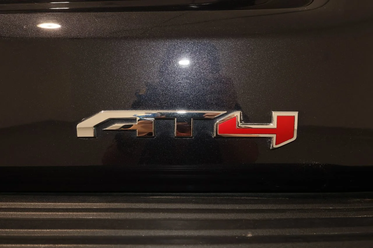 Used 2024 Titanium Rush Metallic GMC AT4 image 37