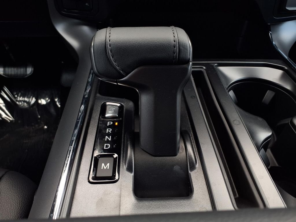 New 2026 Agate Black Metallic Ford XLT image 20