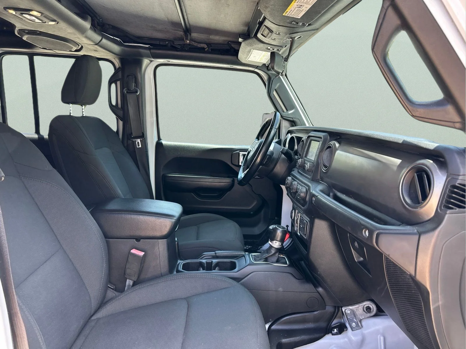 Used 2020 Bright White Clearcoat Jeep Sport image 12