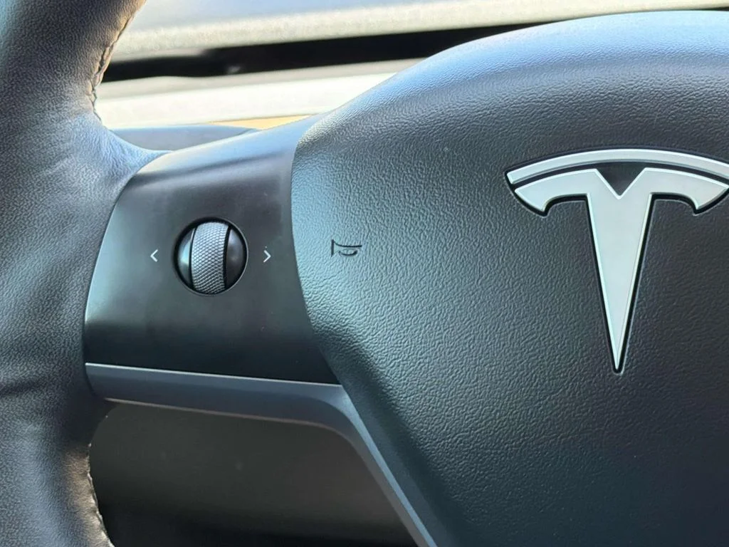 Used 2021 Red Multi-Coat Tesla Standard Range image 11