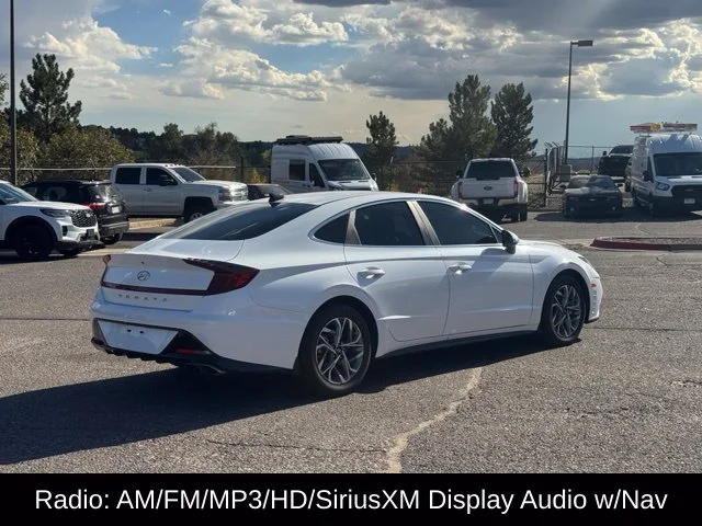 Used 2023 White Hyundai SEL image 6