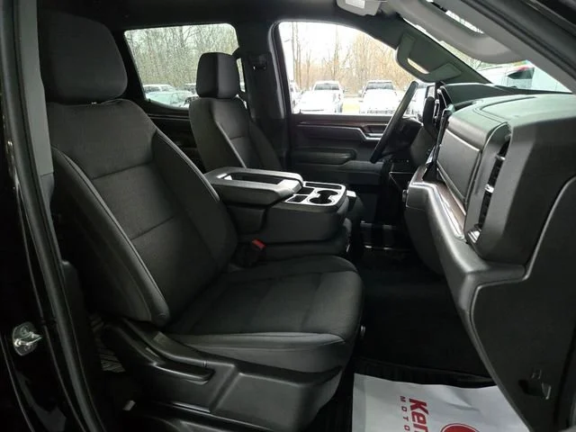 Used 2025 Black Chevrolet LT image 21