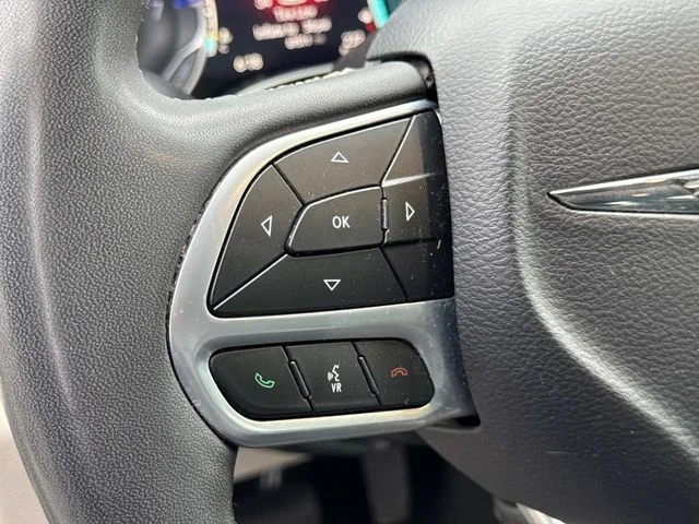 Used 2023 Black Chrysler Touring L image 30