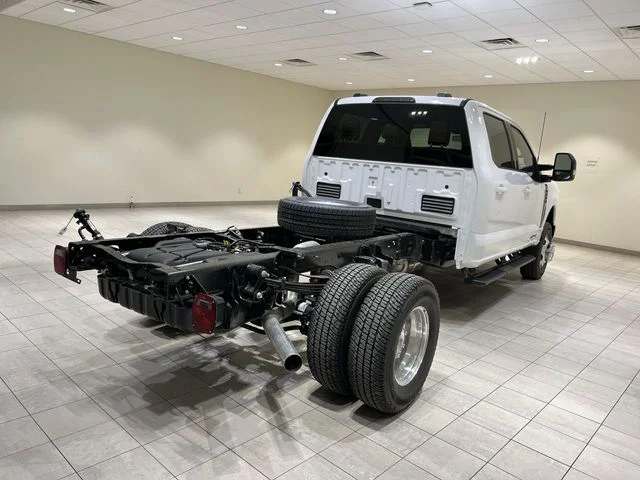 New 2026 White Ford Lariat image 5