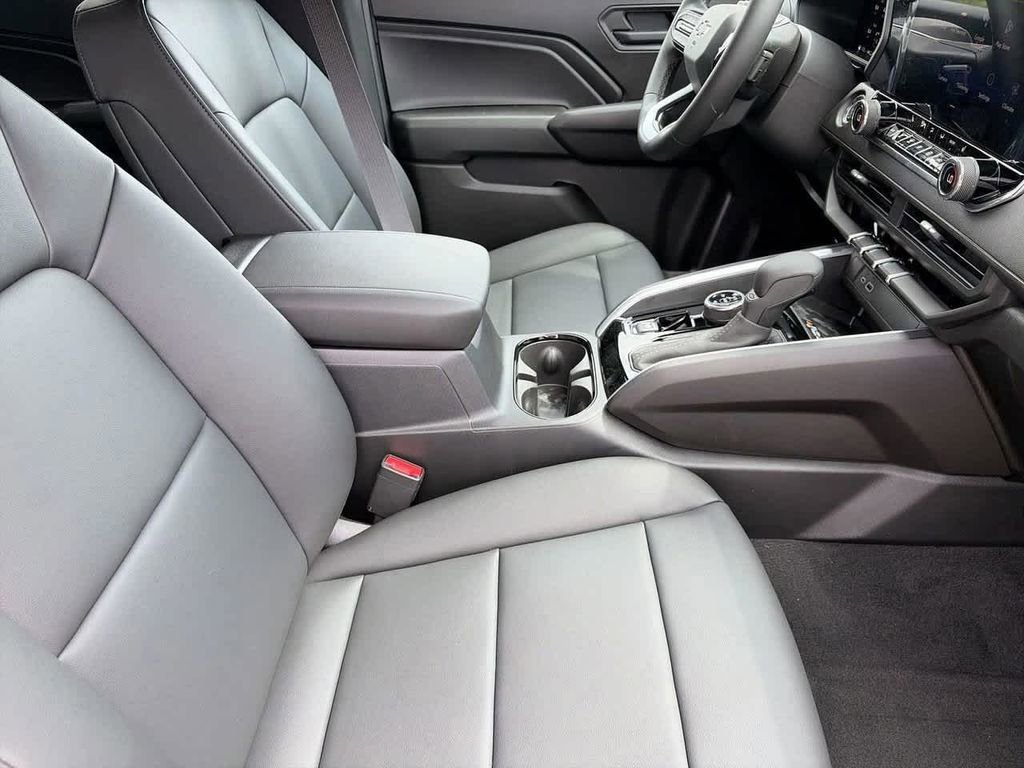 2026 Chevrolet Colorado Trail Boss - Photo 8