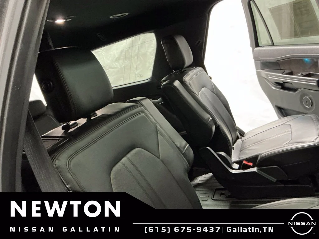 Used 2018 Magnetic Ford Limited image 24