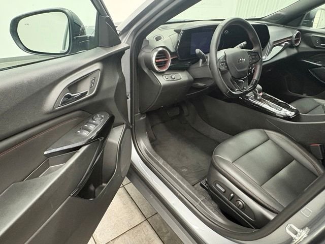 Used 2025 Gray Chevrolet 2RS image 11