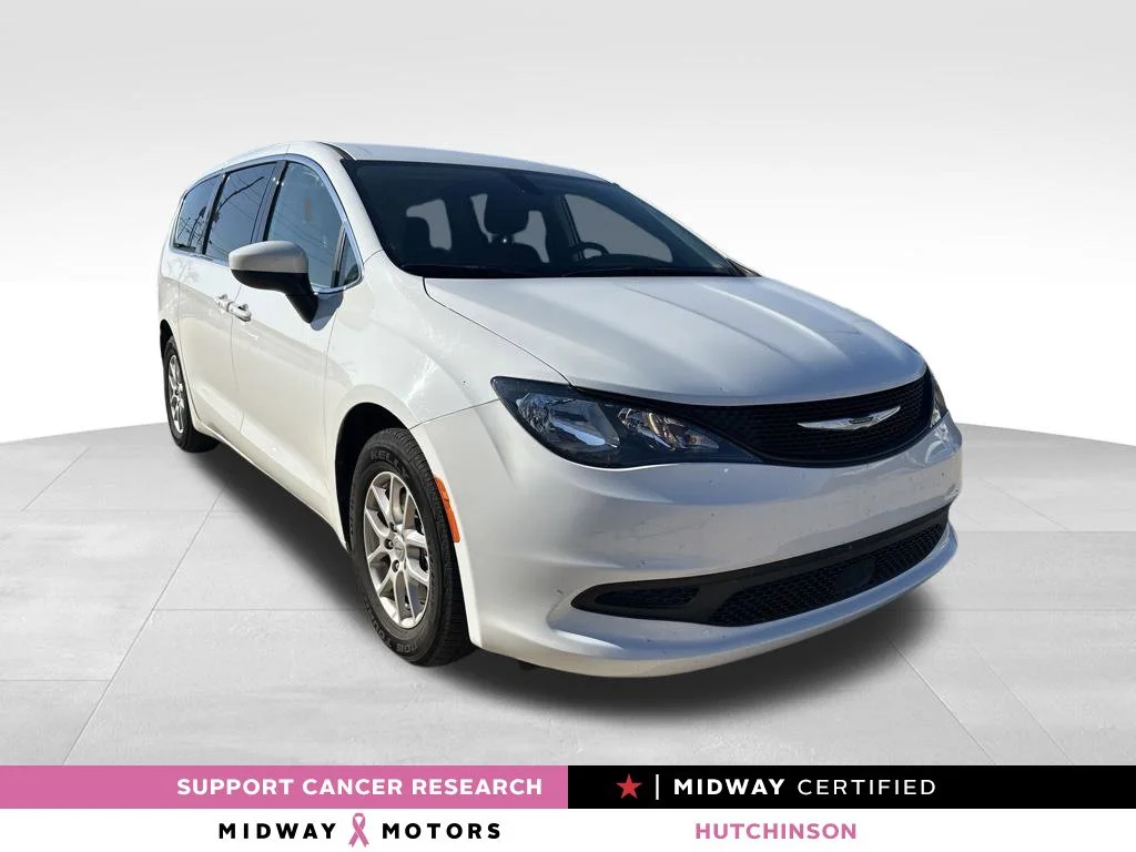 2022 Chrysler Voyager