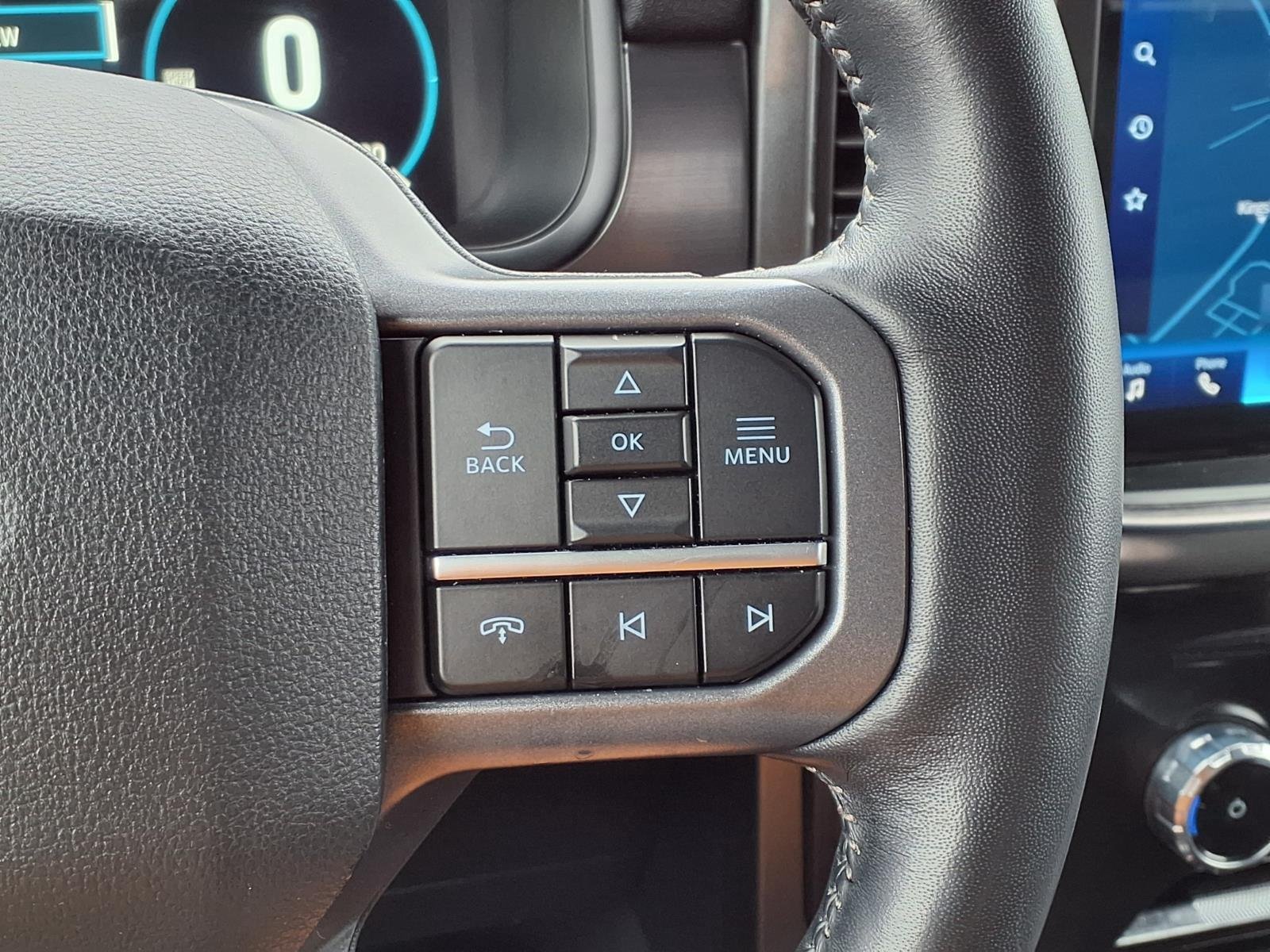 Used 2023 Silver Ford LARIAT image 28