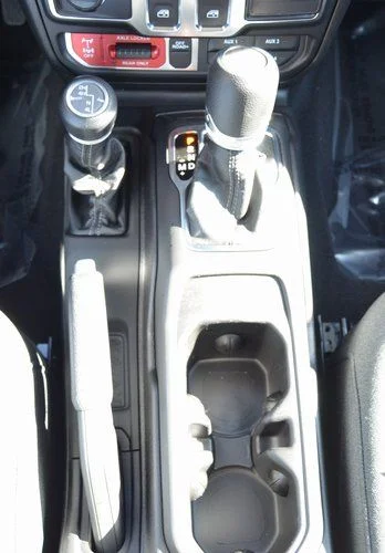 2026 Jeep Wrangler 2-Door Willys - Photo 24