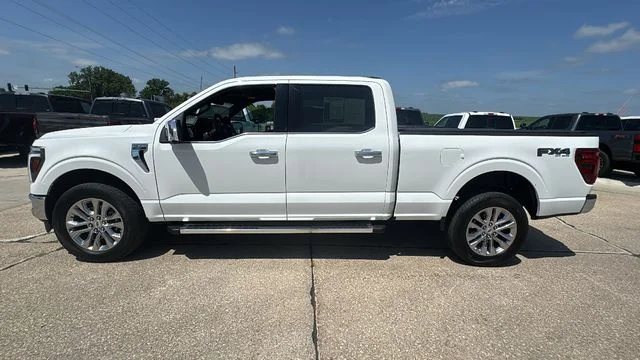 Used 2025 White Ford Lariat image 7