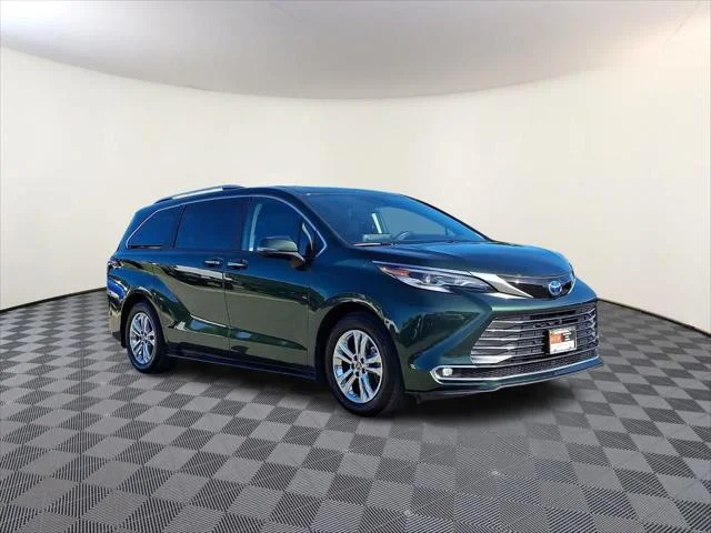 Certified Used 2023 CYPRESS Toyota  image 5