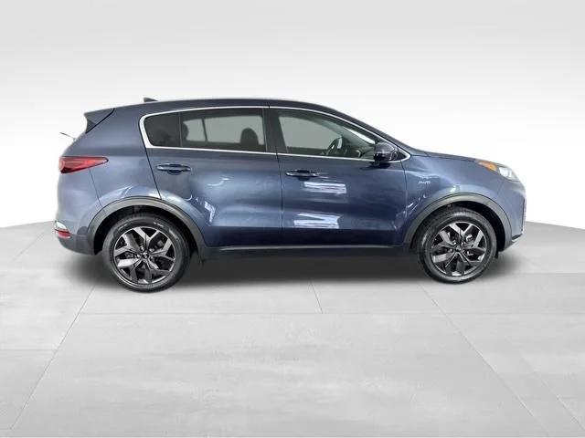 Used 2022 Blue Kia LX image 6