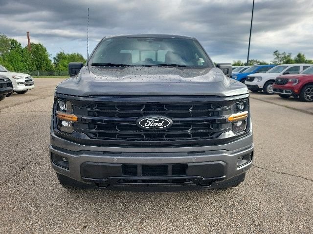 New 2026 Gray Metallic Ford XLT image 26