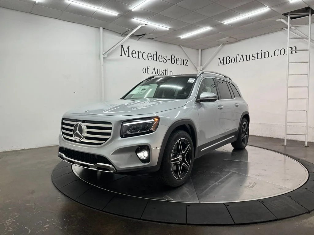 New 2026 Silver Mercedes-Benz GLB 250 image 3