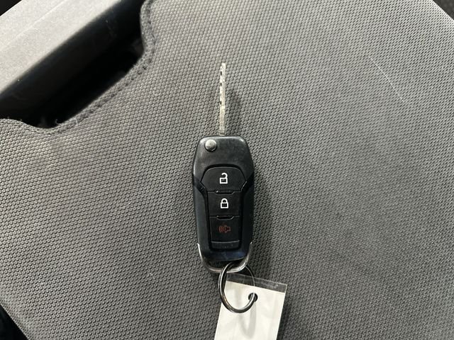 Used 2016 Magnetic Ford XLT image 31