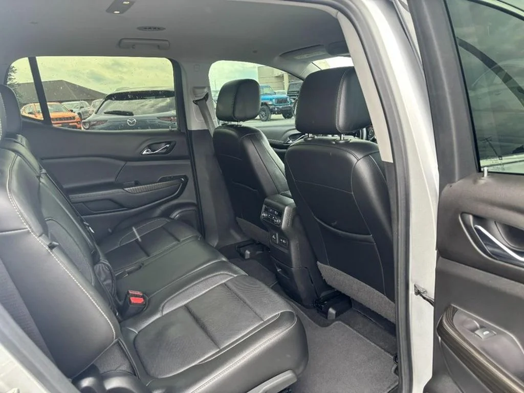 Used 2020 QUICKSILVER METALLIC GMC SLT image 13