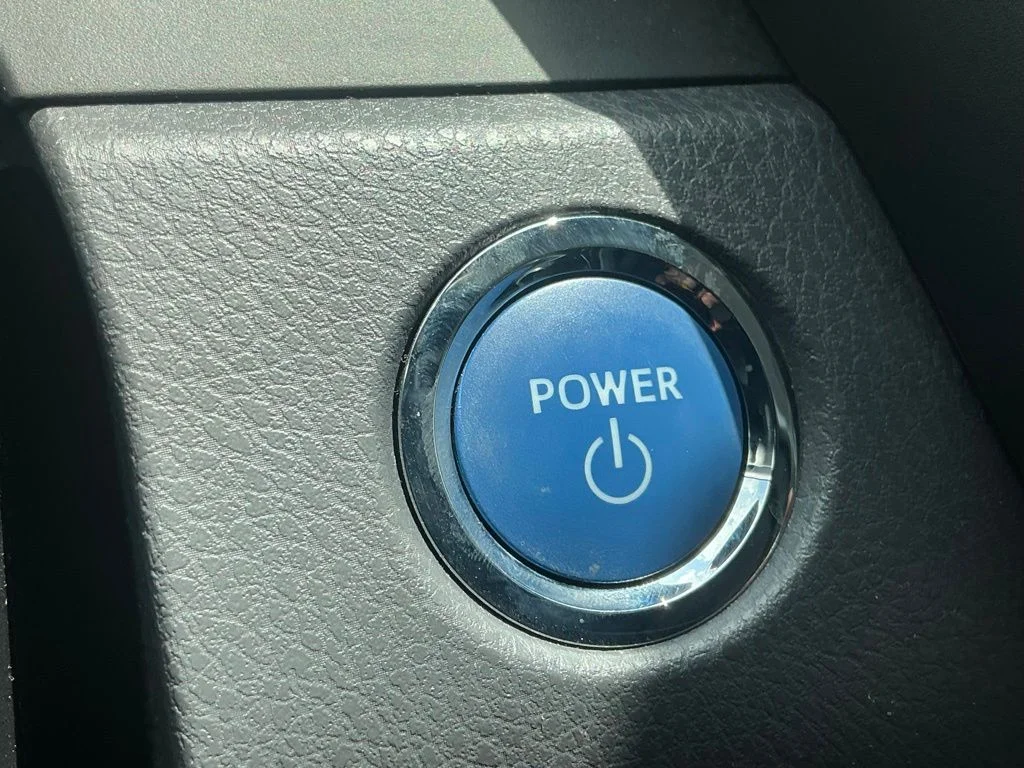 Used 2020 Beige Toyota XLE image 45